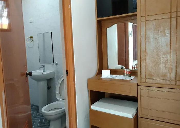 Elen - Island Air-conditioned Room2 Malapascua